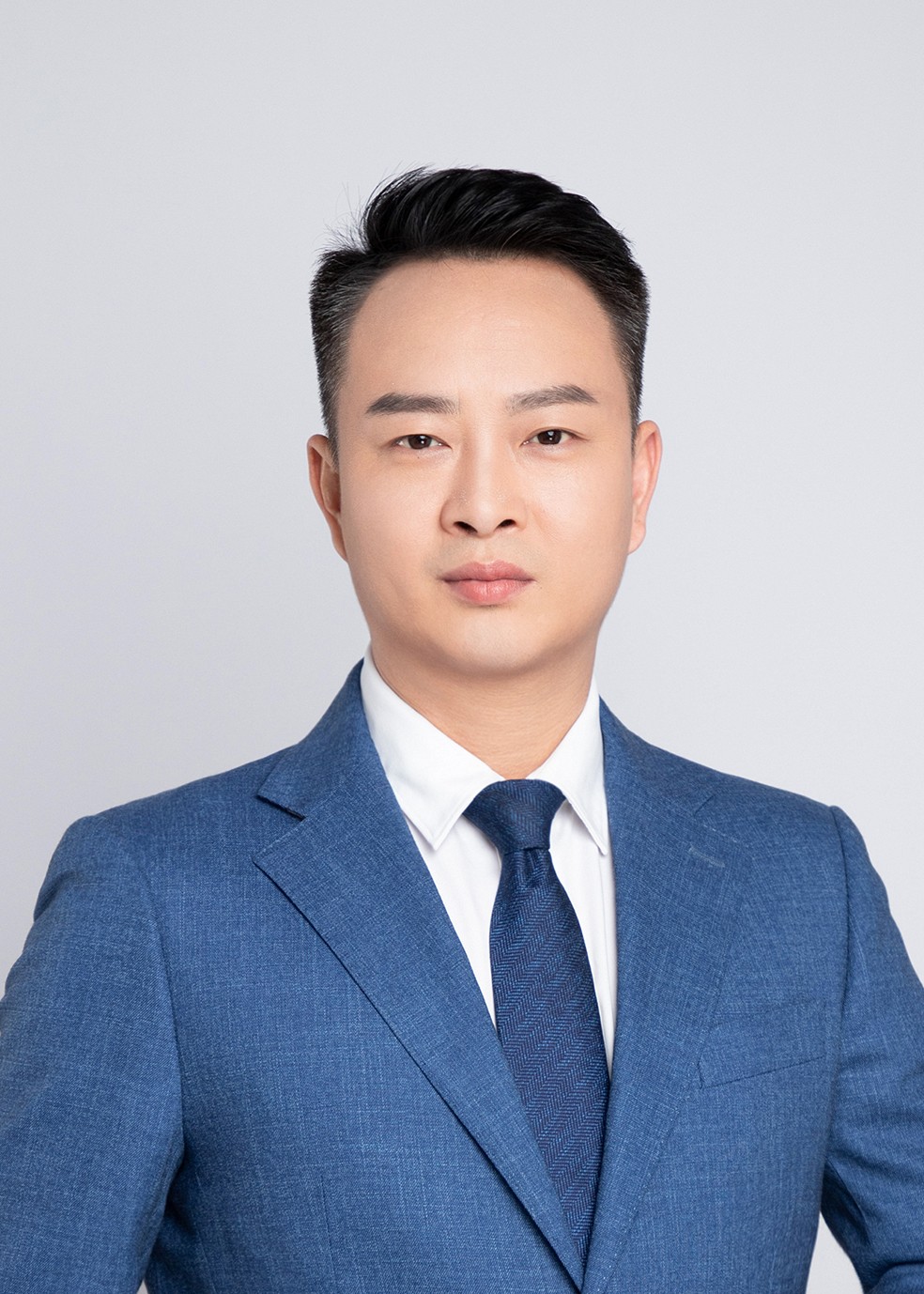李朋先生