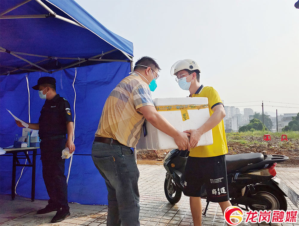 小包子传递大能量 三津汤包助力全城抗疫